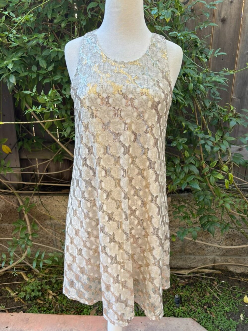 NWT Ellison Gold, Champagne and Cream Sequin Sleeveless Shift Dress S